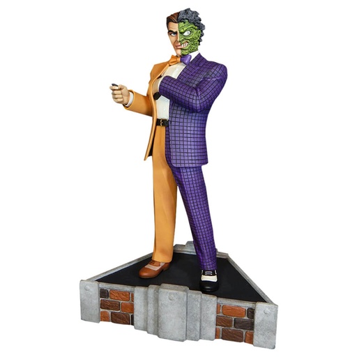 [IC1BOQG01] Batman Two Face Maquette