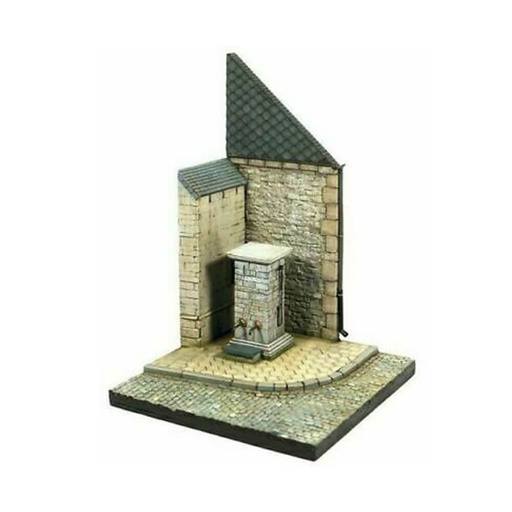 [LP1AFCM01] Vallejo Scenics Bases 1/35 Street Corner with Waterpump